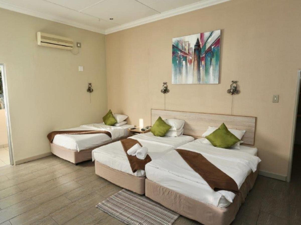 Minen Hotel Τσουμέμπ Εξωτερικό φωτογραφία