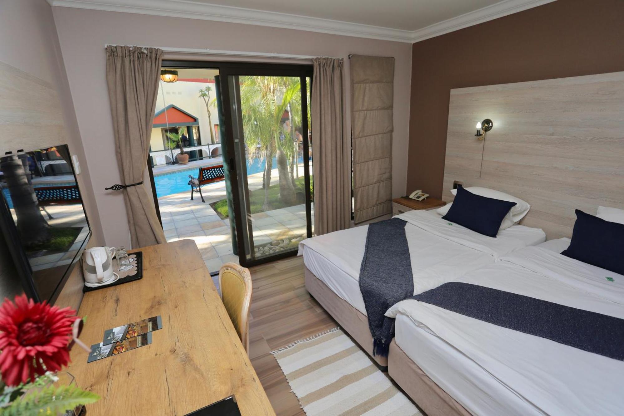 Minen Hotel Τσουμέμπ Εξωτερικό φωτογραφία