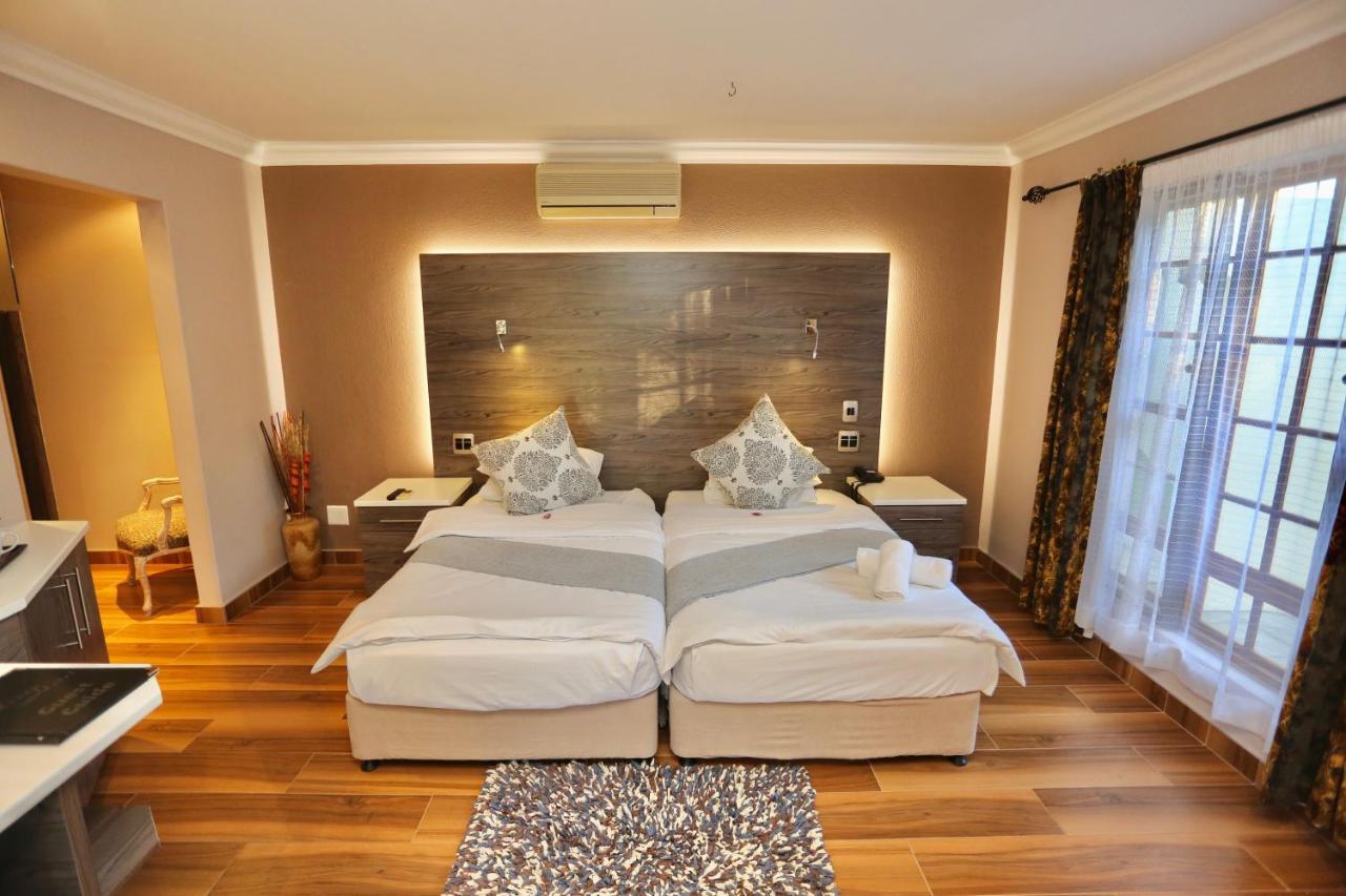 Minen Hotel Τσουμέμπ Εξωτερικό φωτογραφία